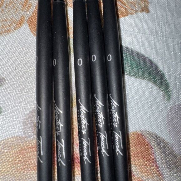 Lot of 5 Master Touch Shade Brushes Size 0 Rubber Tips Various Shapes EUC - Picture 3 of 4